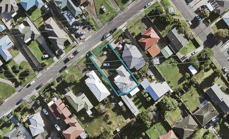 14 Parfitt Street, Mount Roskill, Auckland - Carousel 1