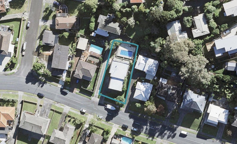 104 Stapleford Crescent, Browns Bay, Auckland - Carousel 1