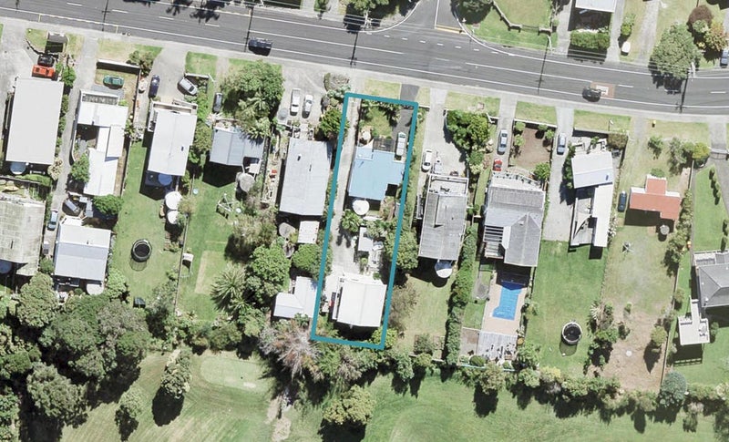 1297A Whangaparaoa Road, Army Bay, Whangaparaoa - Carousel 1