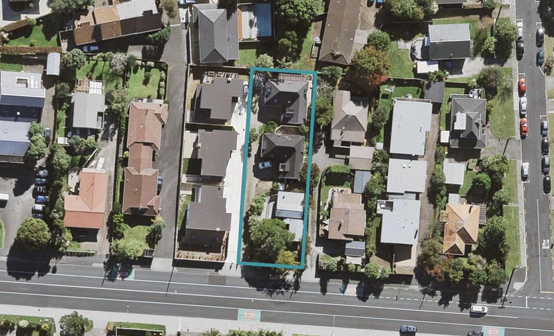 2/173 Onewa Road, Birkenhead, Auckland - Carousel 1