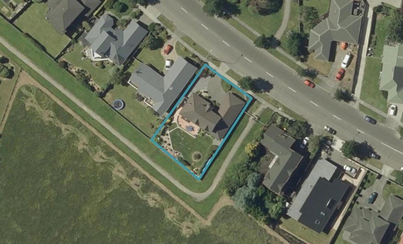 58 Pacific Drive, Fitzherbert, Palmerston North - Carousel 1