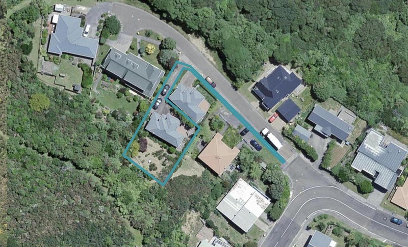 7 Castlemaine Close, Karori, Wellington - Carousel 1