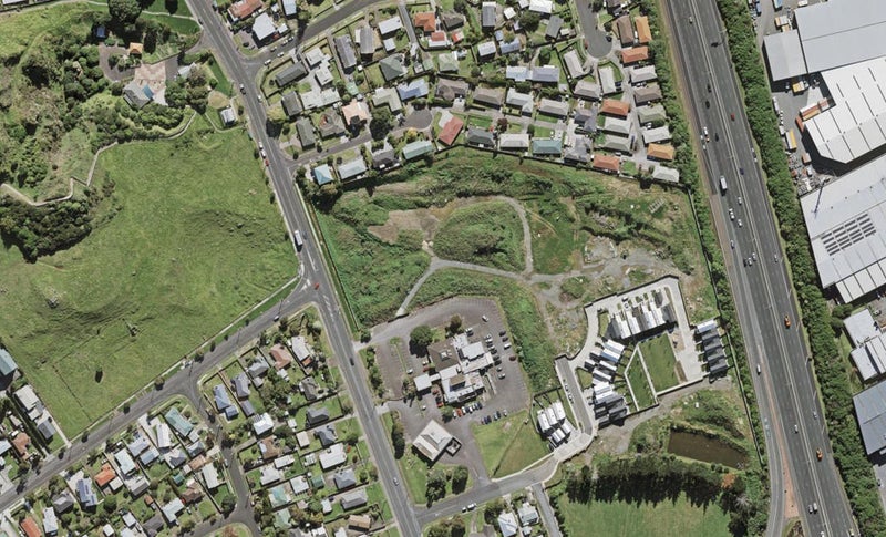 39 Huri Street, Mangere Bridge, Auckland - Carousel 1