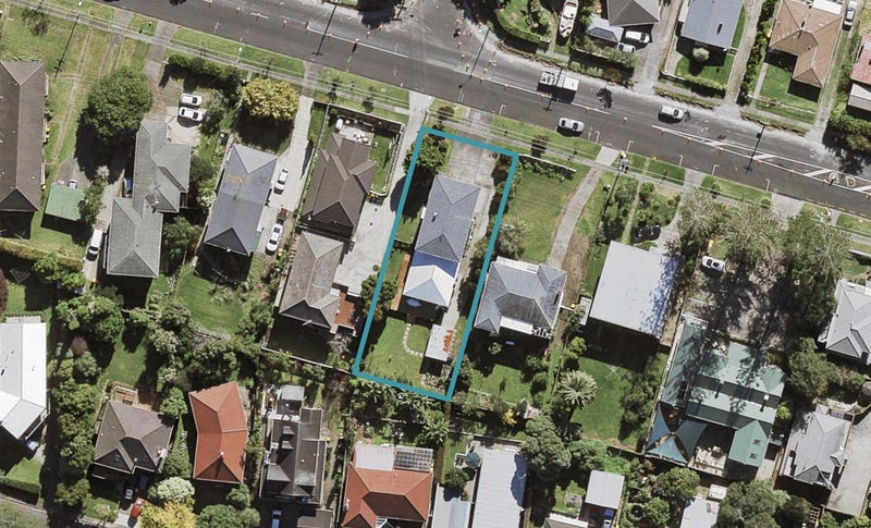 1/24 Raleigh Road, Northcote, Auckland - Carousel 1