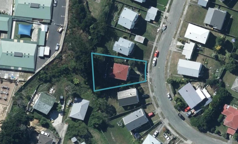 11 Excellency Terrace, Ascot Park, Porirua - Carousel 1