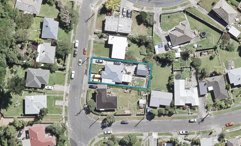 6 Willcox Grove, Naenae, Lower Hutt - Carousel 1