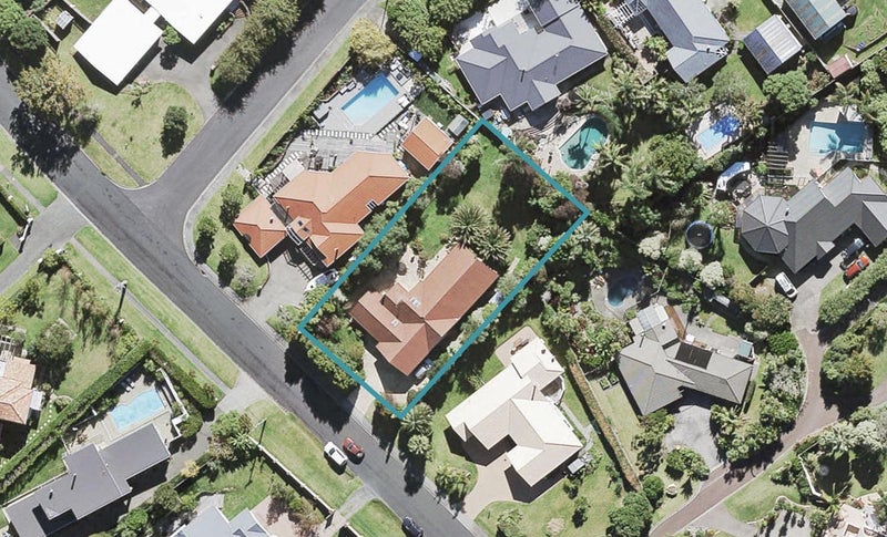 65 Rame Road, Greenhithe, Auckland - Carousel 1