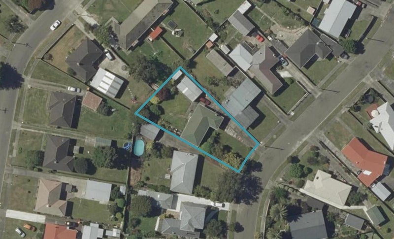 10 Sinclair Avenue, Highbury, Palmerston North - Carousel 1