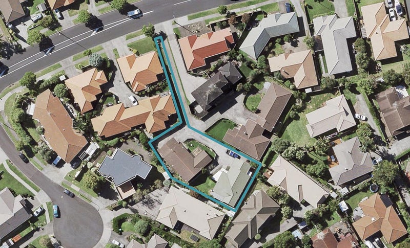 1/50 Millhouse Drive, Northpark, Auckland - Carousel 1