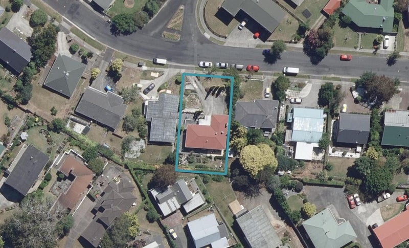 18 Garthwood Road, Hillcrest, Hamilton - Carousel 1