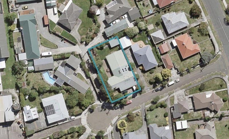 6 Te Puni Grove, Elderslea, Upper Hutt - Carousel 1