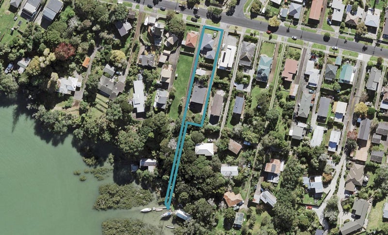 2/39 Beach Haven Road, Beach Haven, Auckland - Carousel 1
