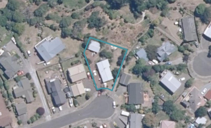 14 Golders Place, Richmond Heights, Taupo - Carousel 1