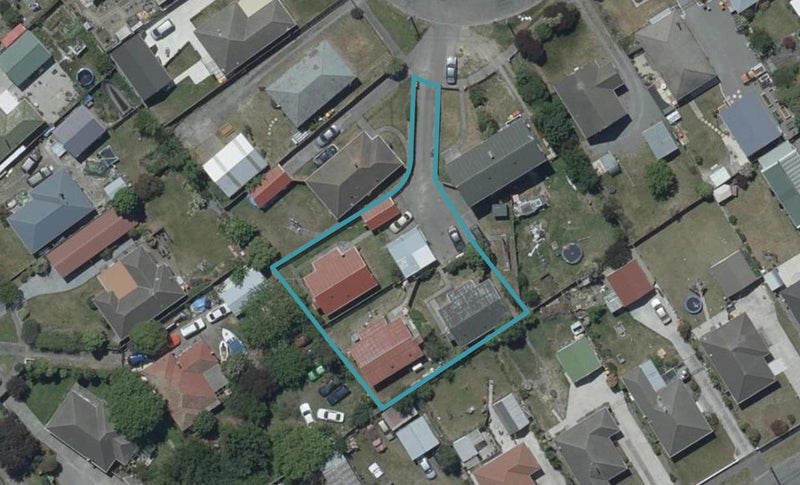 1/18A Bournemouth Crescent, Aranui, Christchurch - Carousel 1