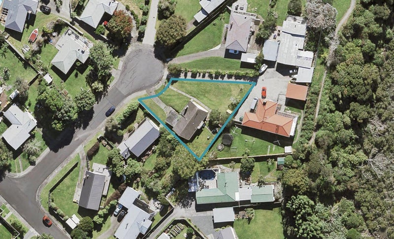 5 Packham Place, Beach Haven, Auckland - Carousel 1