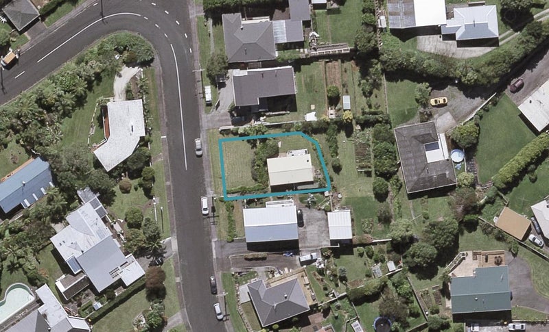 59 Queens Road, Glen Avon, New Plymouth - Carousel 1