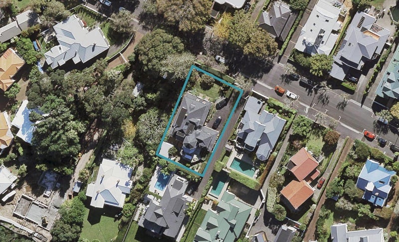 20 Clarence Road, Northcote Point, Auckland - Carousel 1