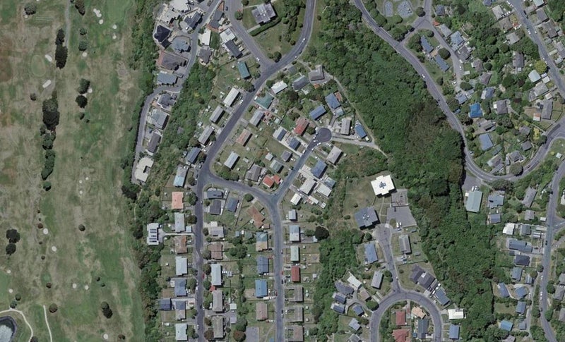 3 Rahui Street, Strathmore Park, Wellington - Carousel 1