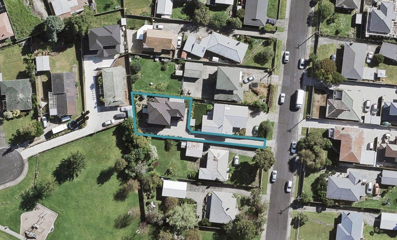 7A Alan Avenue, Henderson, Auckland - Carousel 1