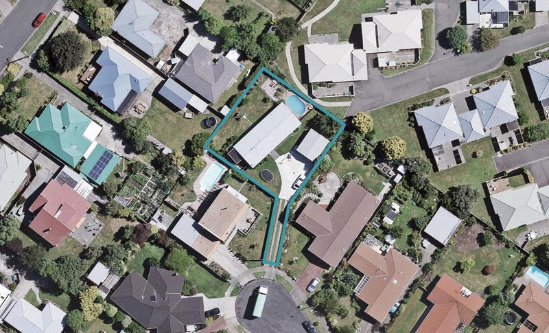 12 Bassett Place, Taradale, Napier - Carousel 1
