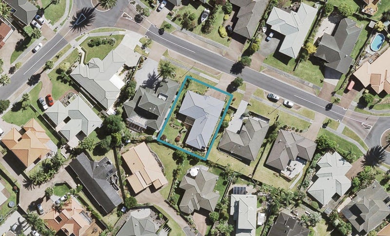 19 San Valentino Drive, Henderson, Auckland - Carousel 1
