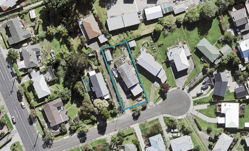8 Gilpin Place, Beach Haven, Auckland - Carousel 1