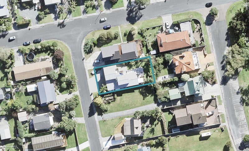 50 Kauri Crescent, Snells Beach, Snells Beach - Carousel 1