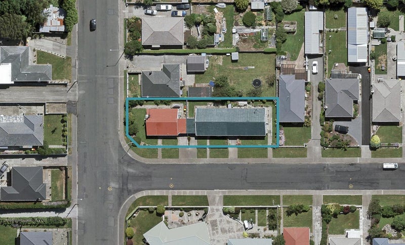 4 Christina Street, Strathern, Invercargill - Carousel 1