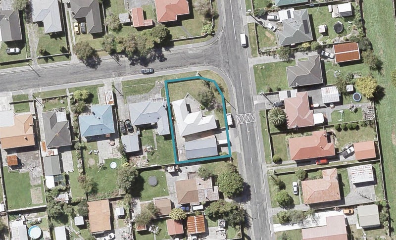 53 Frederick Street, Wainuiomata, Lower Hutt - Carousel 1