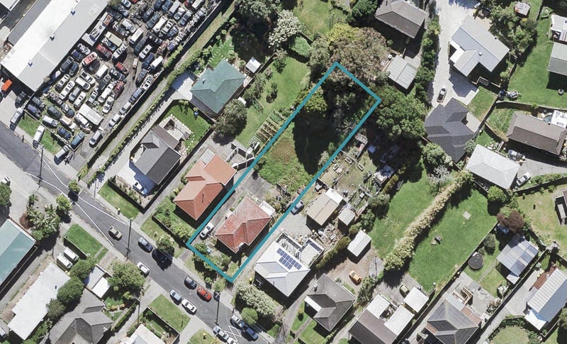 25 Netherlands Avenue, Kelston, Auckland - Carousel 1