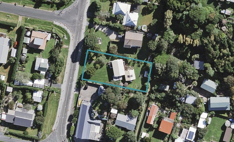 44 Moa Avenue, Oneroa, Waiheke Island - Carousel 1