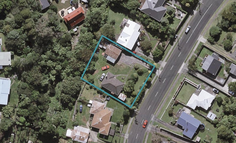 24 Awanui Street, Merrilands, New Plymouth - Carousel 1
