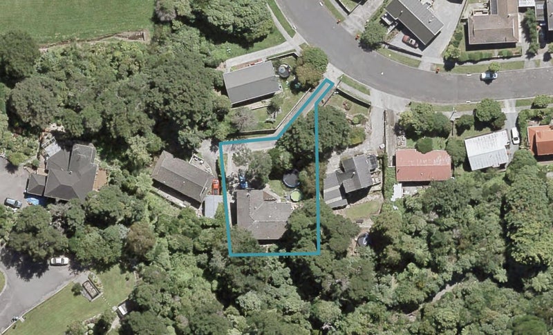 22 Amber Grove, Birchville, Upper Hutt - Carousel 1