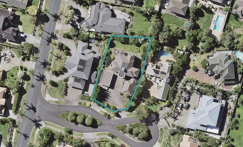 6 St Elmo Rise, Shamrock Park, Auckland - Carousel 1