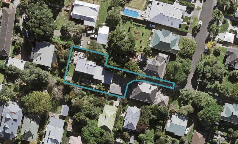 27B Woodford Road, Mount Eden, Auckland - Carousel 1