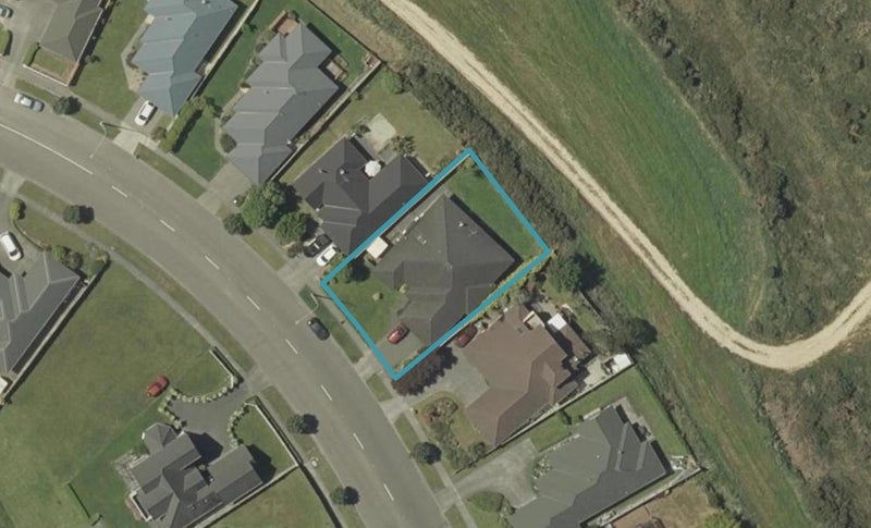 141 Pacific Drive, Fitzherbert, Palmerston North - Carousel 1