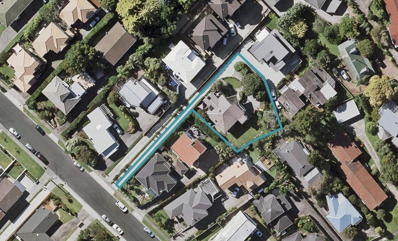 3A Dallinghoe Crescent, Milford, Auckland - Carousel 1