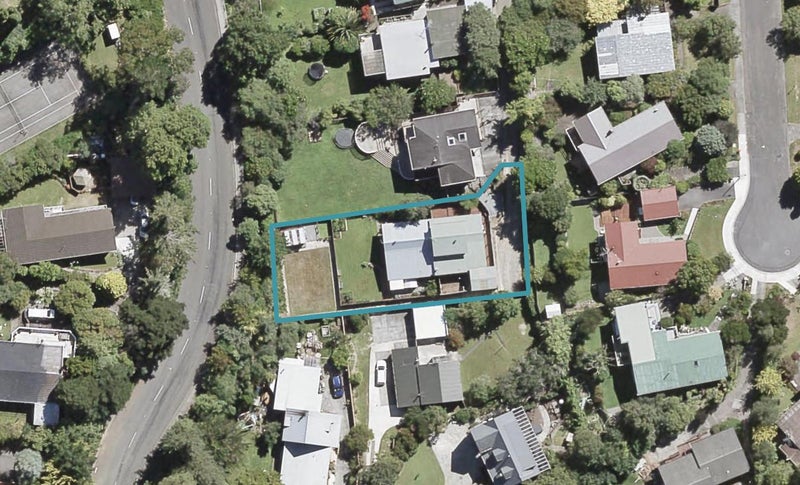 1/5 Taunton Way, Pinehaven, Upper Hutt - Carousel 1