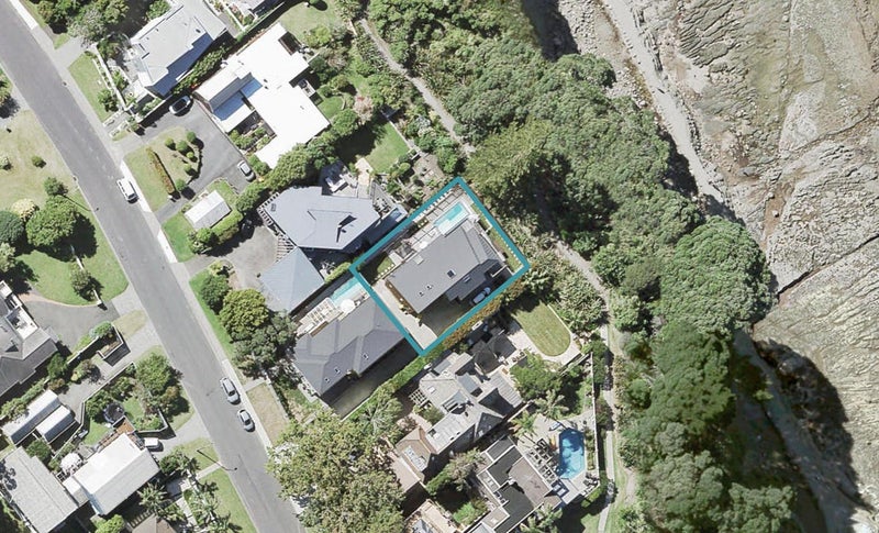 5A Bournemouth Terrace, Murrays Bay, Auckland - Carousel 1