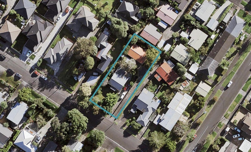 35 Alverston Street, Waterview, Auckland - Carousel 1