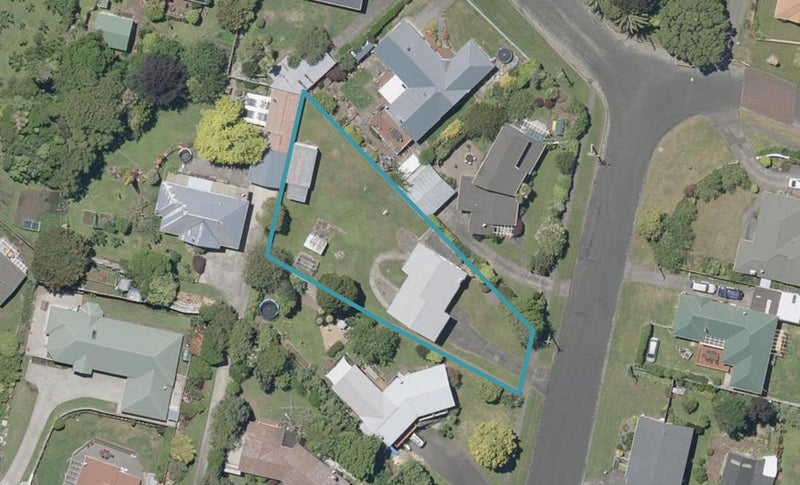 3 Eaton Crescent, Otamatea, Whanganui - Carousel 1