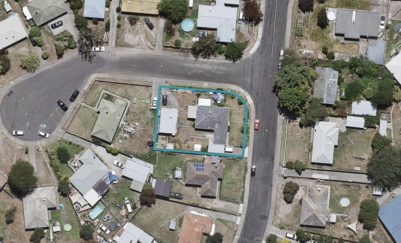 11 Bristol Crescent, Flaxmere, Hastings - Carousel 1