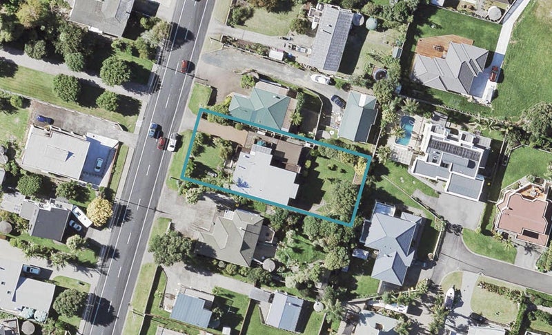 7 Shelly Bay Road, Beachlands, Auckland - Carousel 1