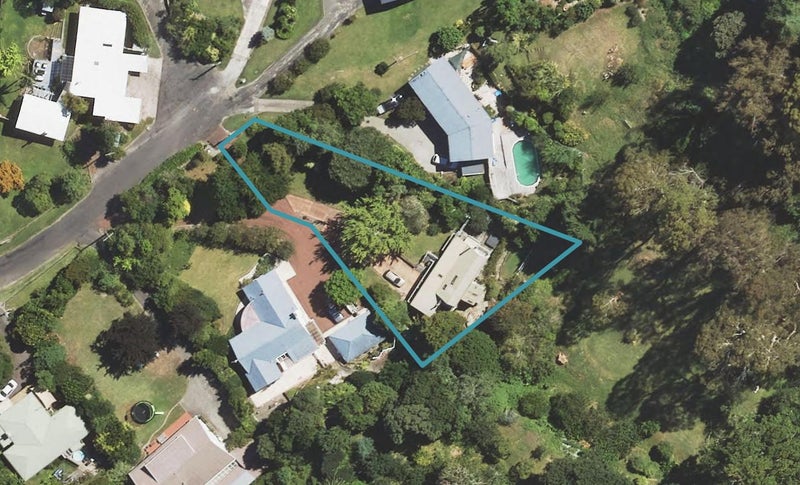 15 Stanford Crescent, Whataupoko, Gisborne - Carousel 1
