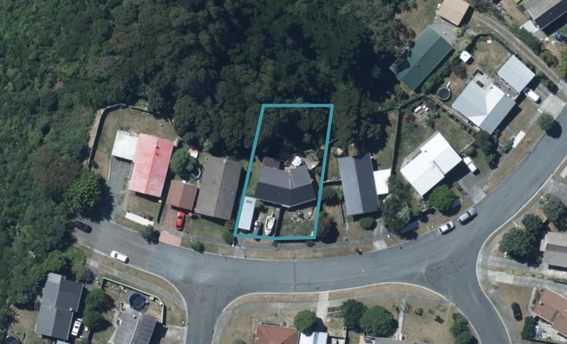 205 Staithes Drive South, Whitby, Porirua - Carousel 1