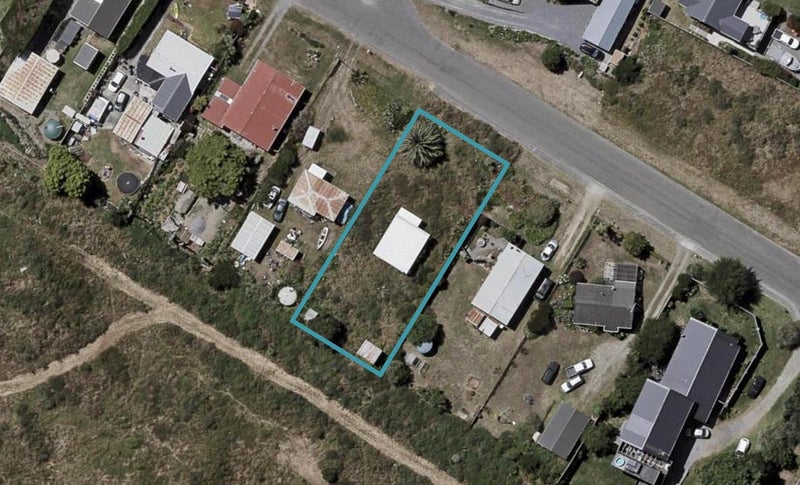 15 Kitchener Street, Te Horo Beach - Carousel 1