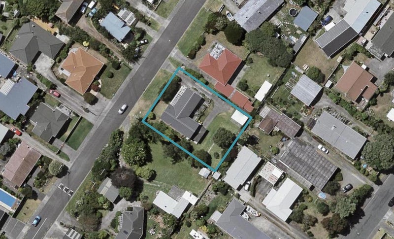 69 Bluegum Road, Paraparaumu Beach, Paraparaumu - Carousel 1