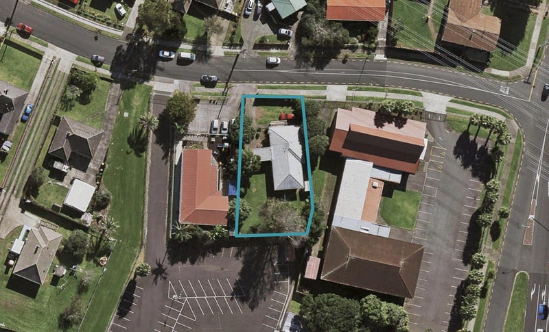 4 Ashton Avenue, Otara, Auckland - Carousel 1