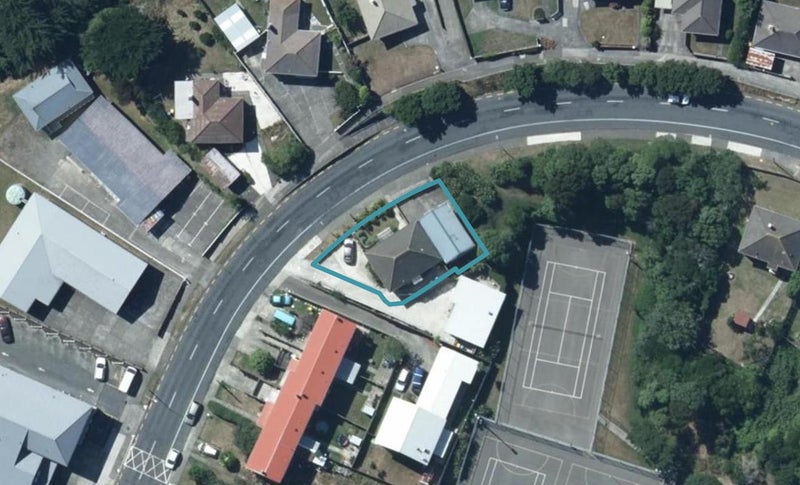 8 Mckillop Street, Rānui, Porirua - Carousel 1