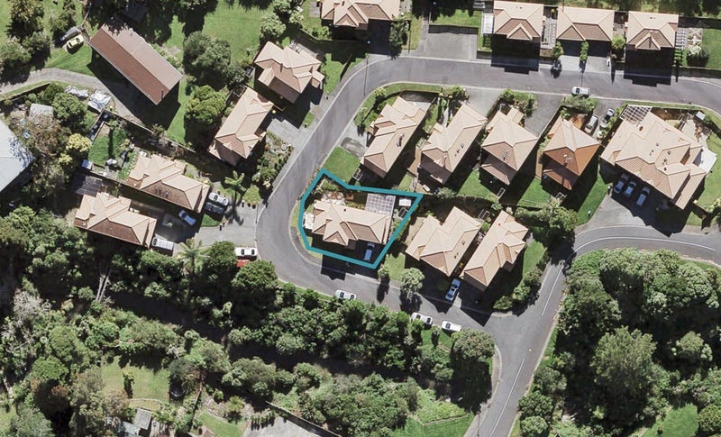 14 Stolford Crescent, New Lynn, Auckland - Carousel 1